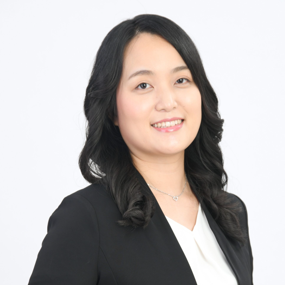 眉毛専門アートメイク    看護師 森本 恵