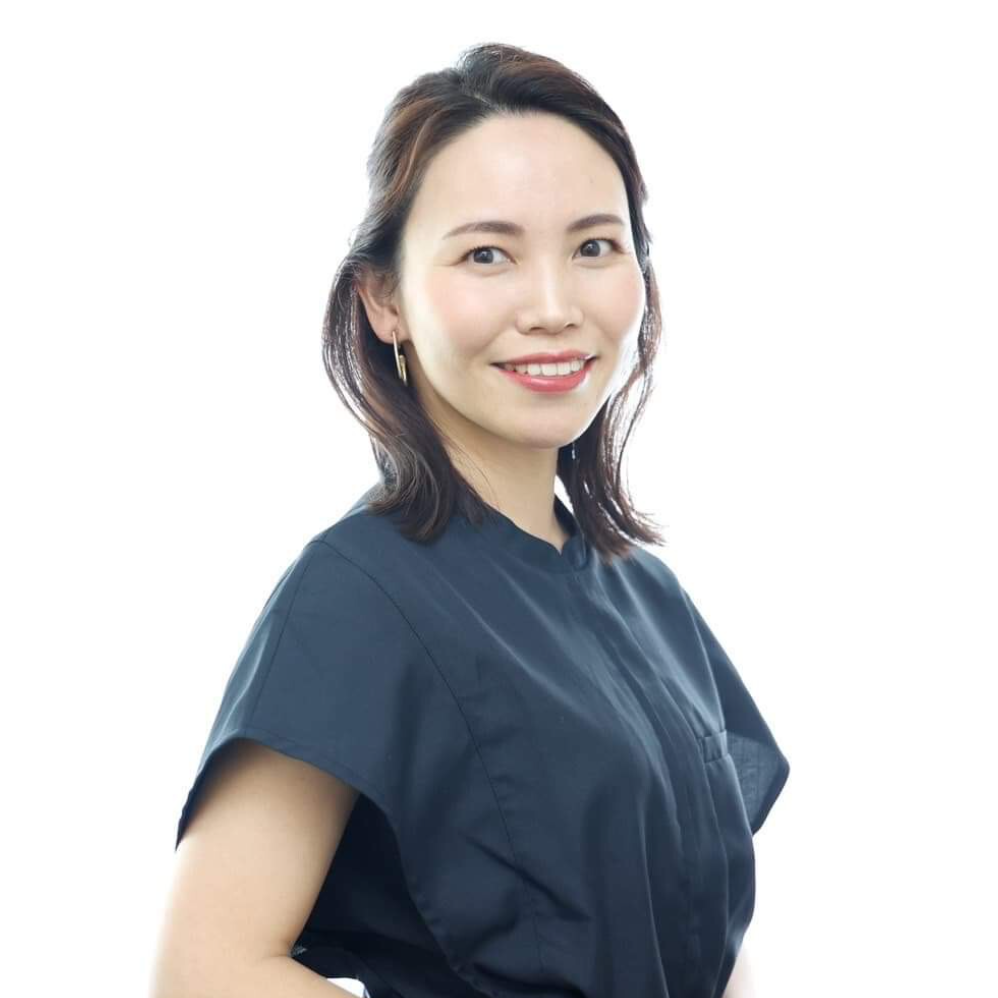 眉毛専門アートメイク    看護師 森本 恵