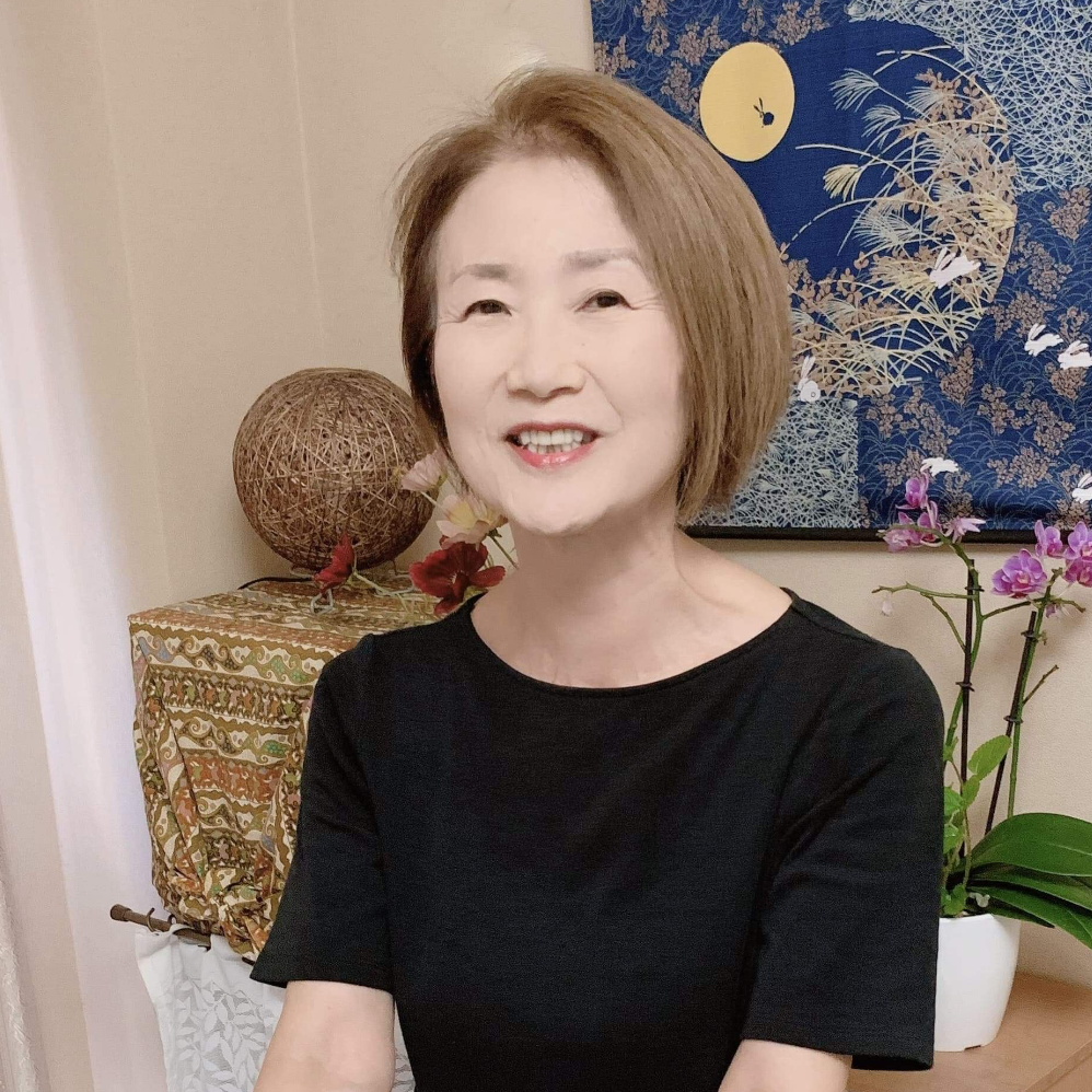 眉毛専門アートメイク    看護師 森本 恵